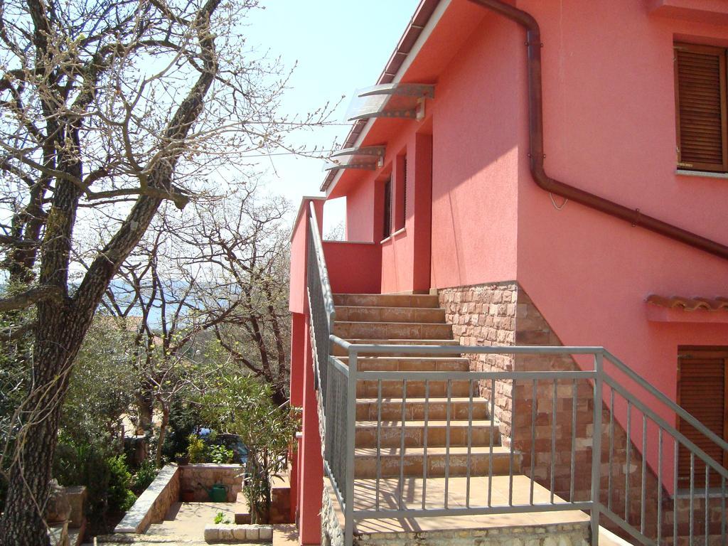 Apartments Josip Pinezići Eksteriør bilde